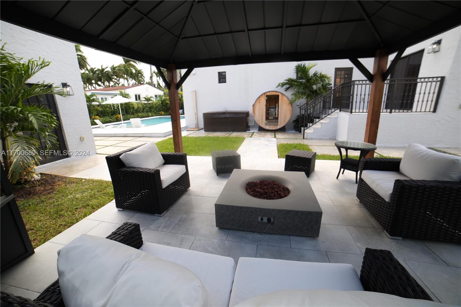 1345 Hollywood Boulevard Property Photo 38