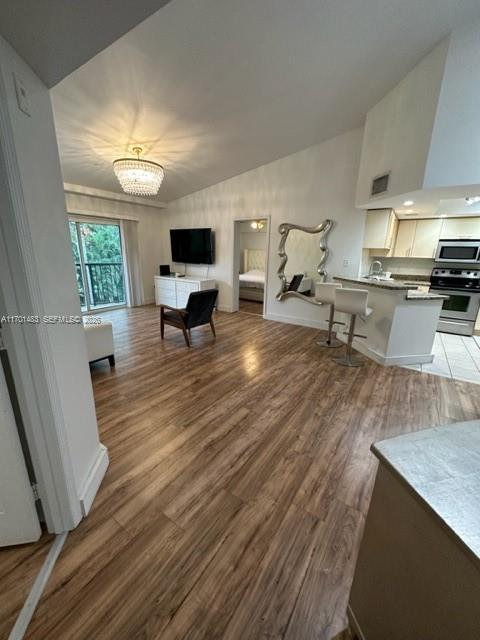 2119 SE 10th Avenue 917 Property Photo 1