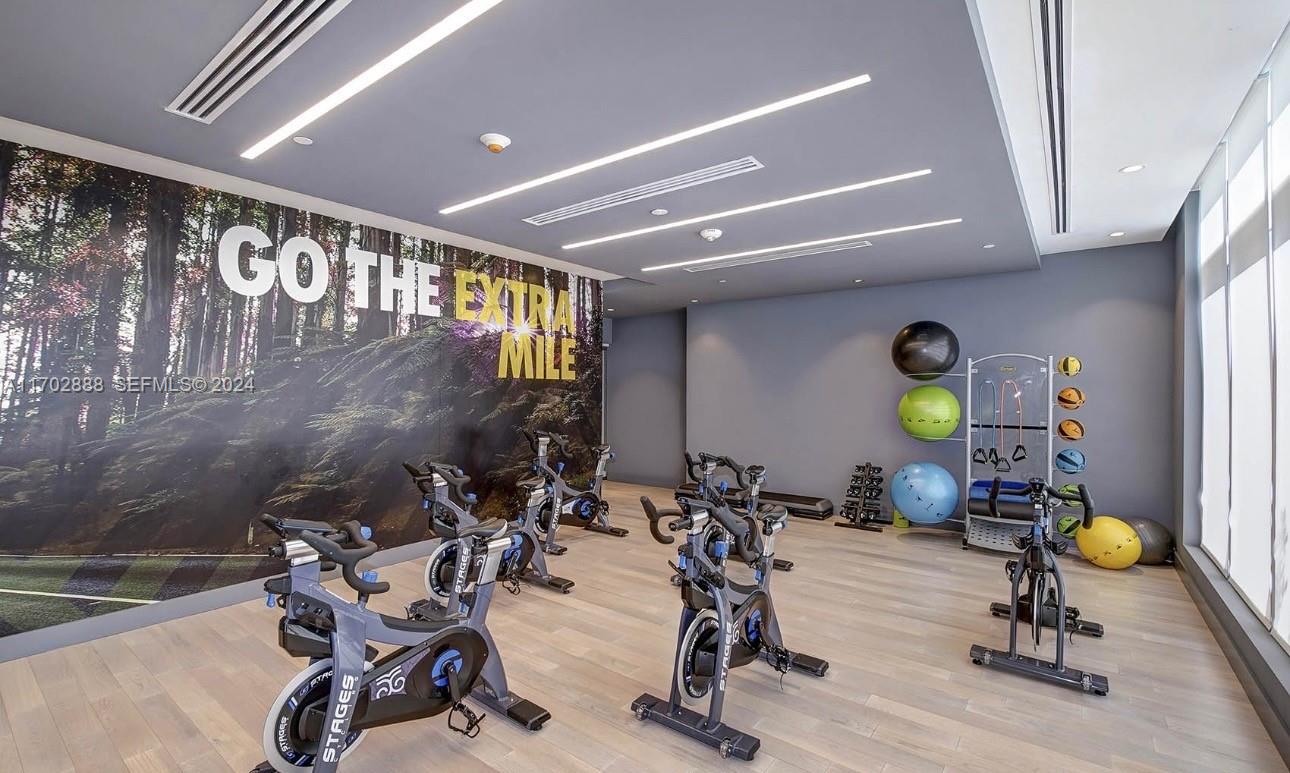 215 N New River Drive E 1050 Property Photo 14