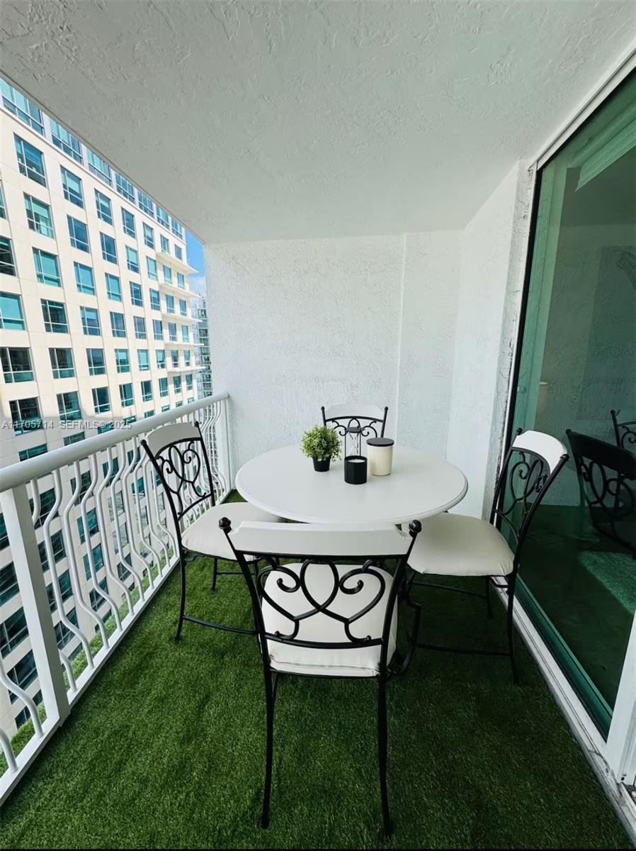 1200 Brickell Bay Drive 3220 Property Photo 32