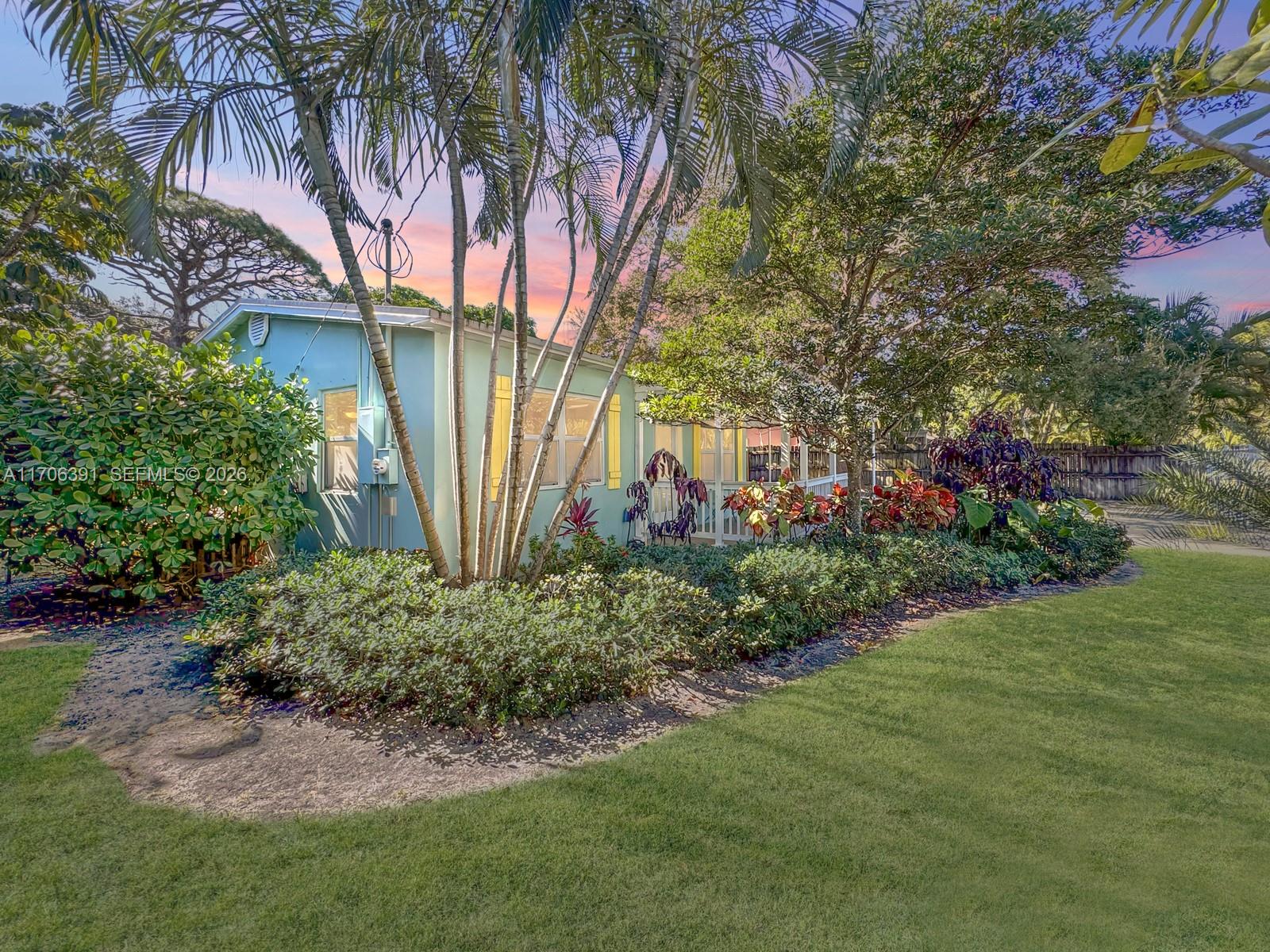 1820 Sw 11th Court Property Photo 3