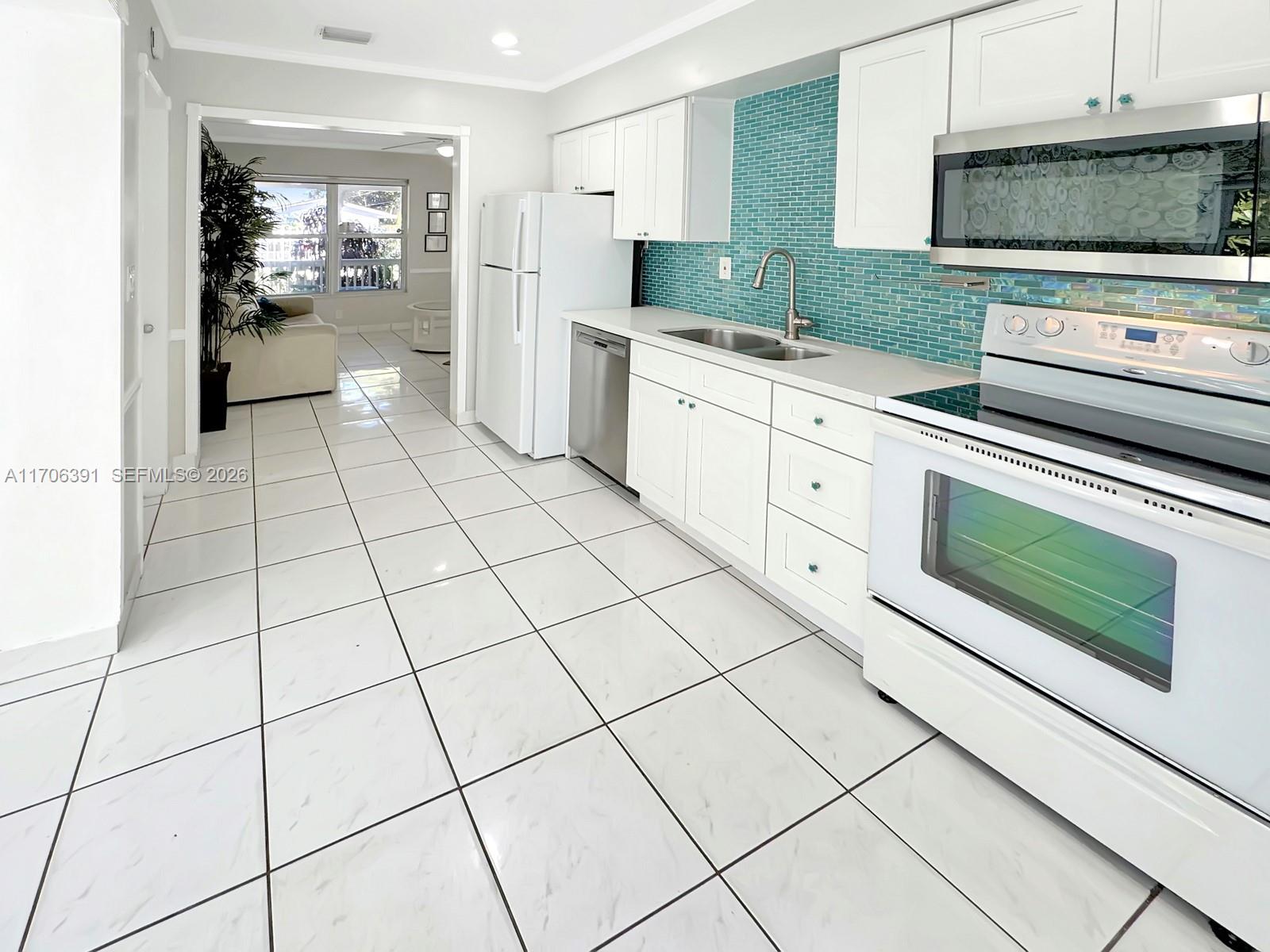 1820 Sw 11th Court Property Photo 18