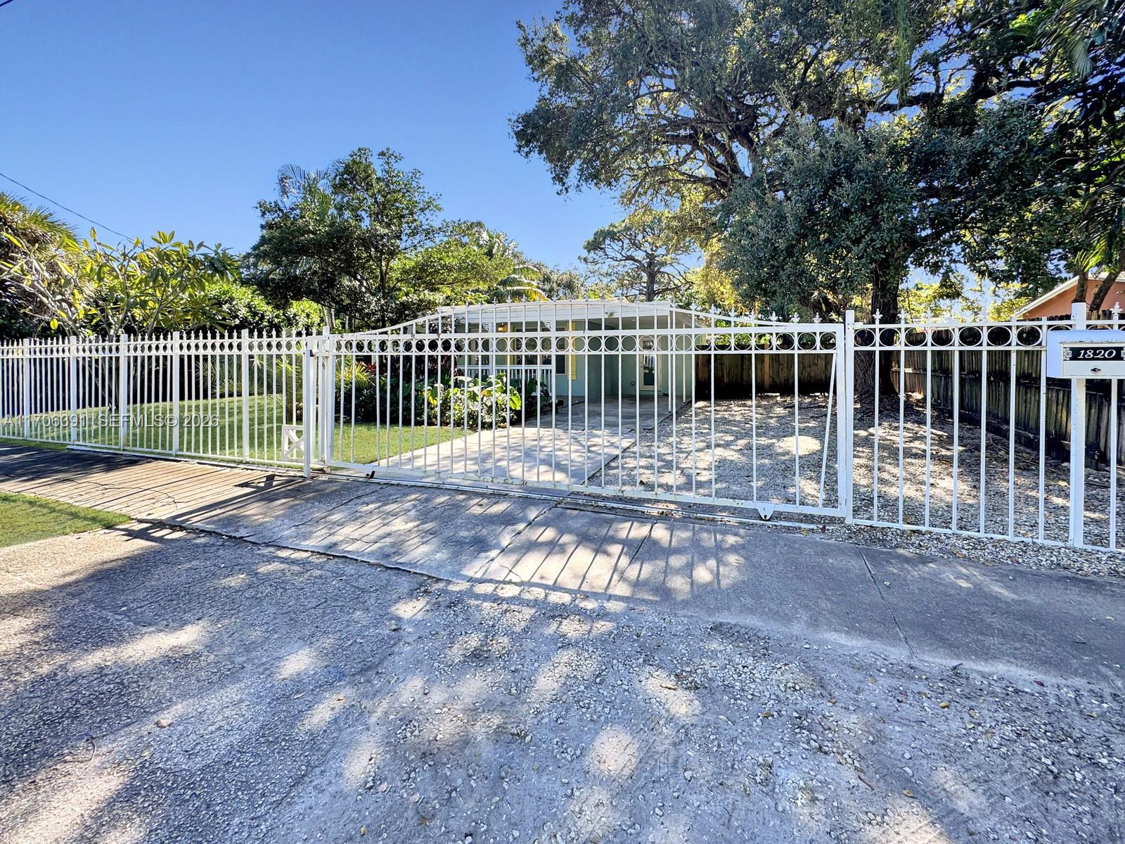 1820 Sw 11th Court Property Photo 37