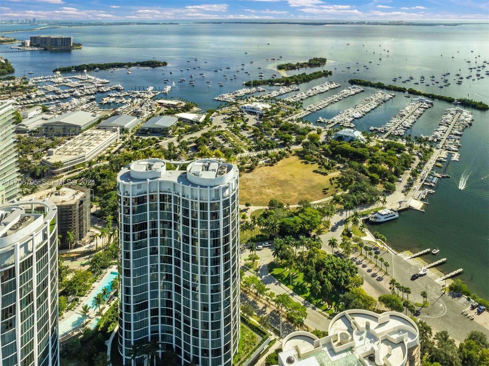 2811 S Bayshore Drive 20bc Property Photo 15
