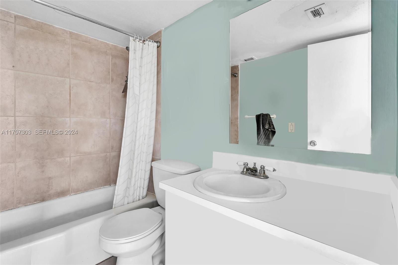 1881 Washington Avenue 16h Property Photo 36