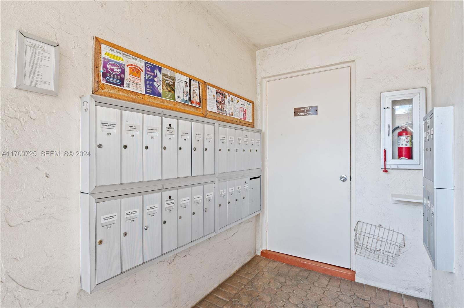 711 S Hollybrook Drive 109 Property Photo 24