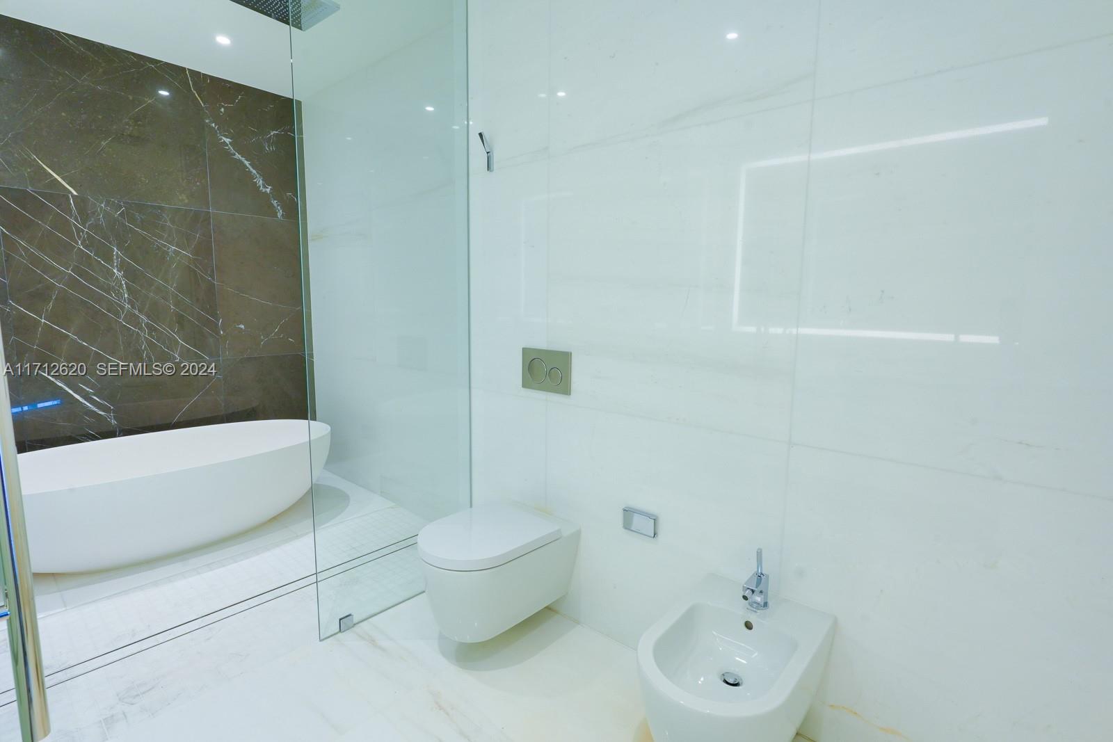300 Biscayne Boulevard Way 1806 Property Photo 24