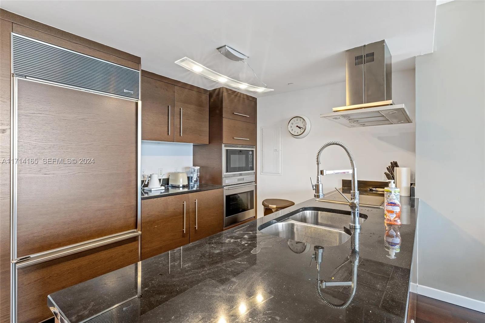 495 Brickell Avenue 4805 Property Photo 4