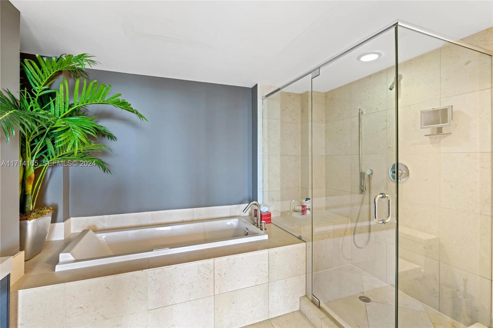 495 Brickell Avenue 4805 Property Photo 17