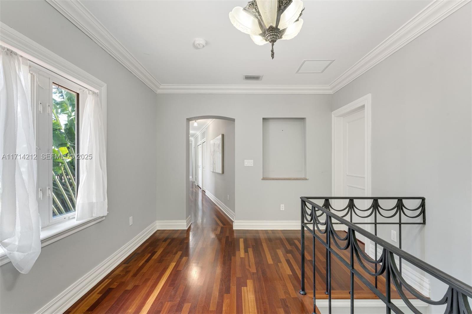 11 E Rivo Alto Drive Property Photo 24