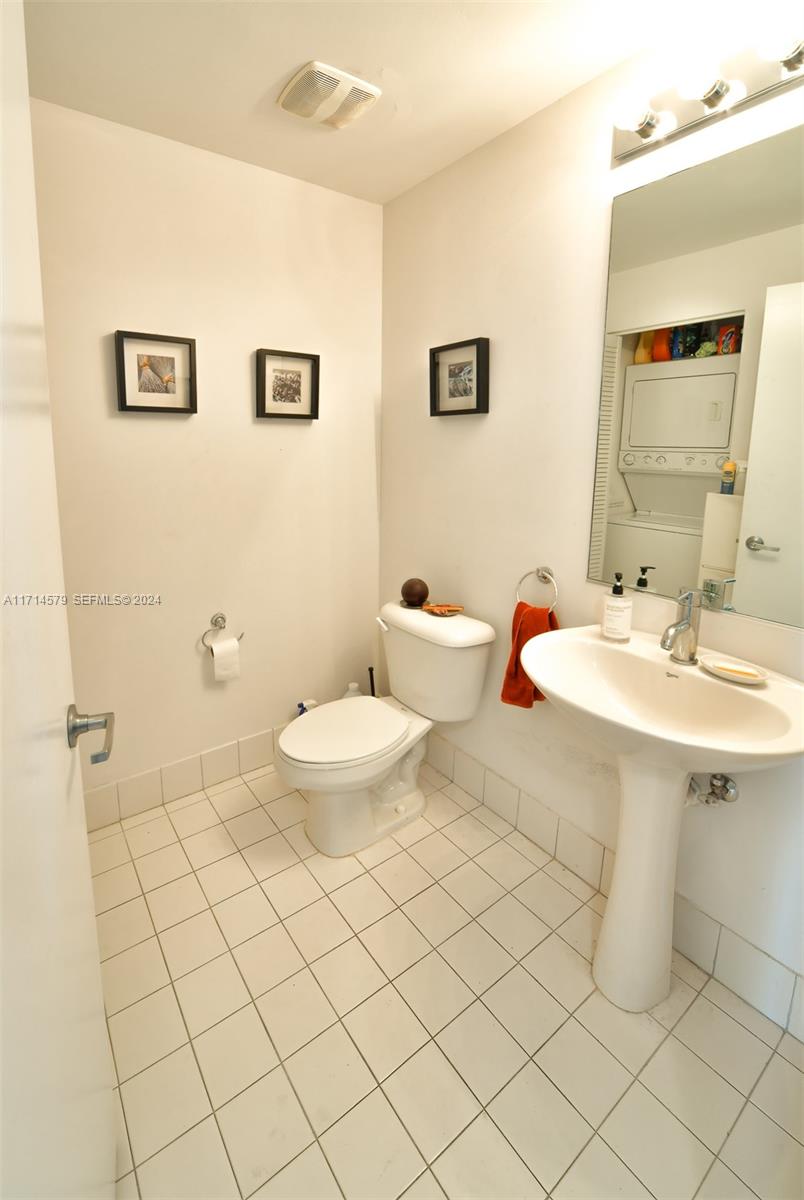 888 Biscayne Boulevard 2511 Property Photo 11