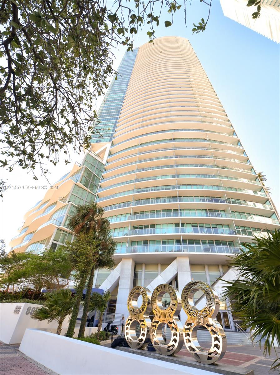 888 Biscayne Boulevard 2511 Property Photo 21
