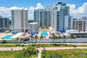 5401 Collins Avenue 223 Property Photo 2