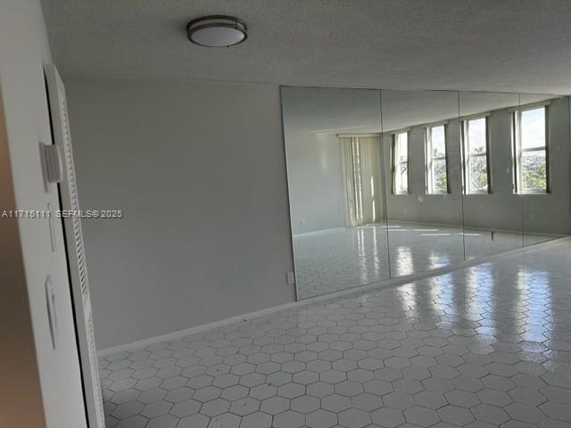 5401 Collins Avenue 223 Property Photo 26