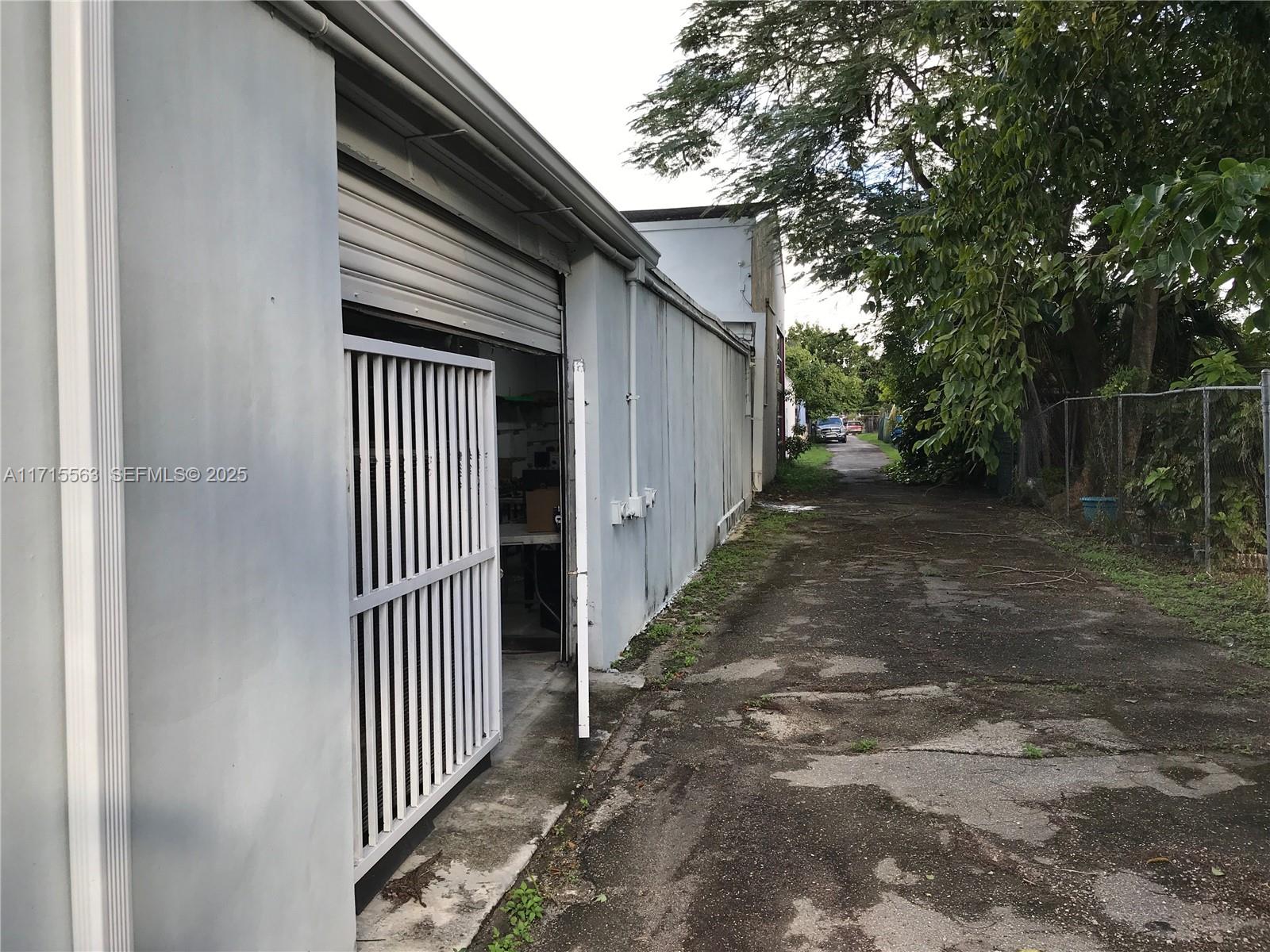 1628 Nw 28th Street Property Photo 11