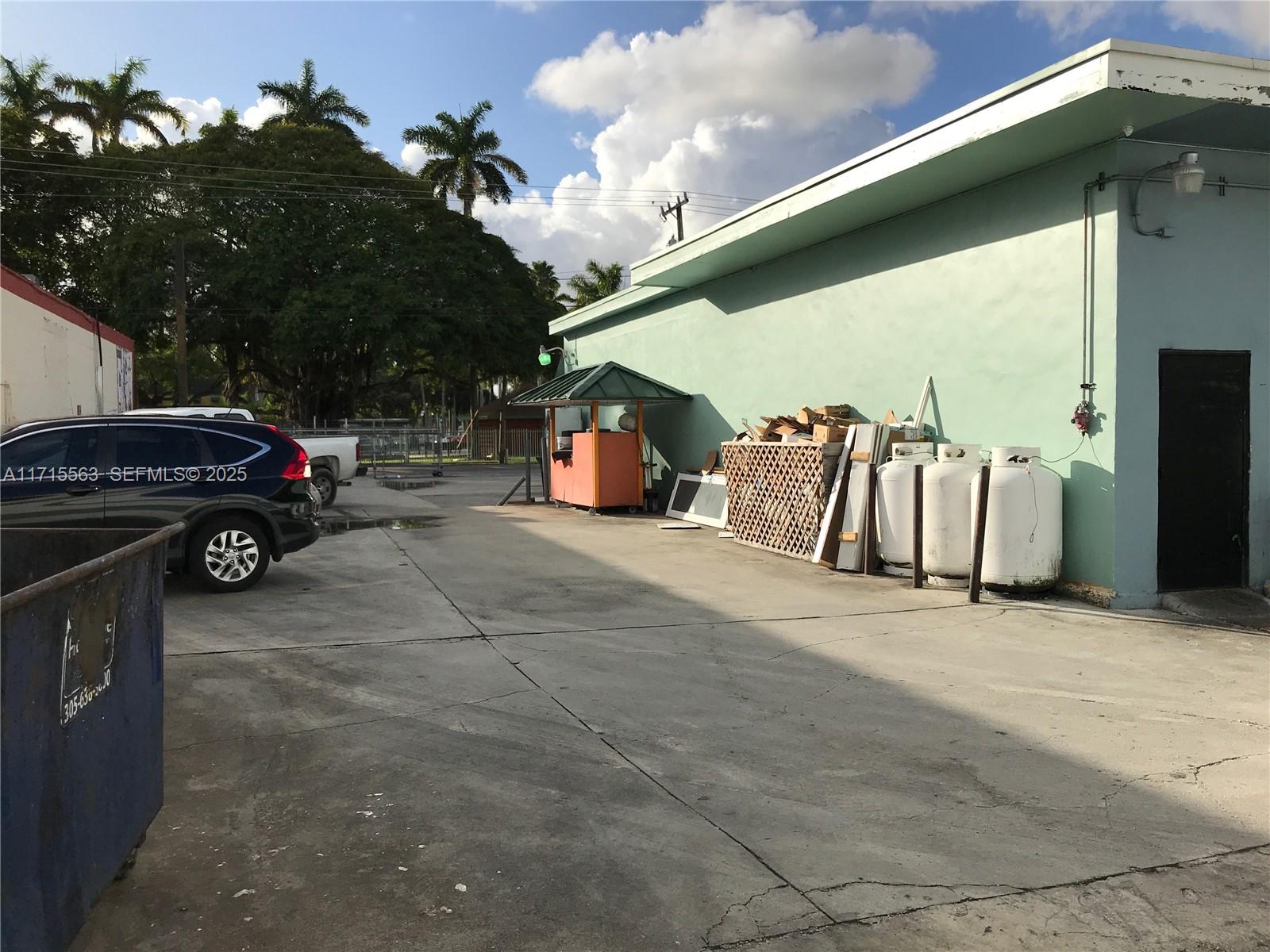 1628 Nw 28th Street Property Photo 22