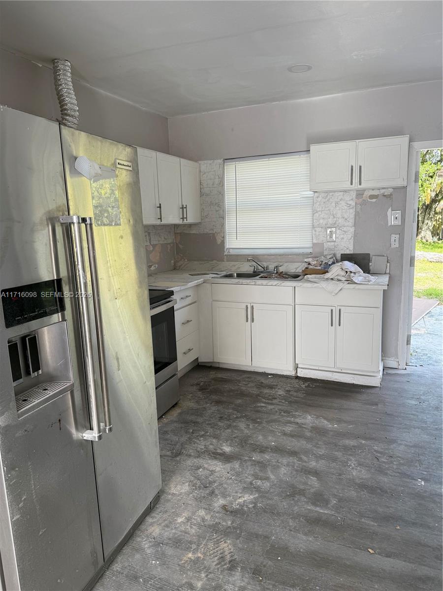 1240 Sw 32nd Avenue Property Photo 8