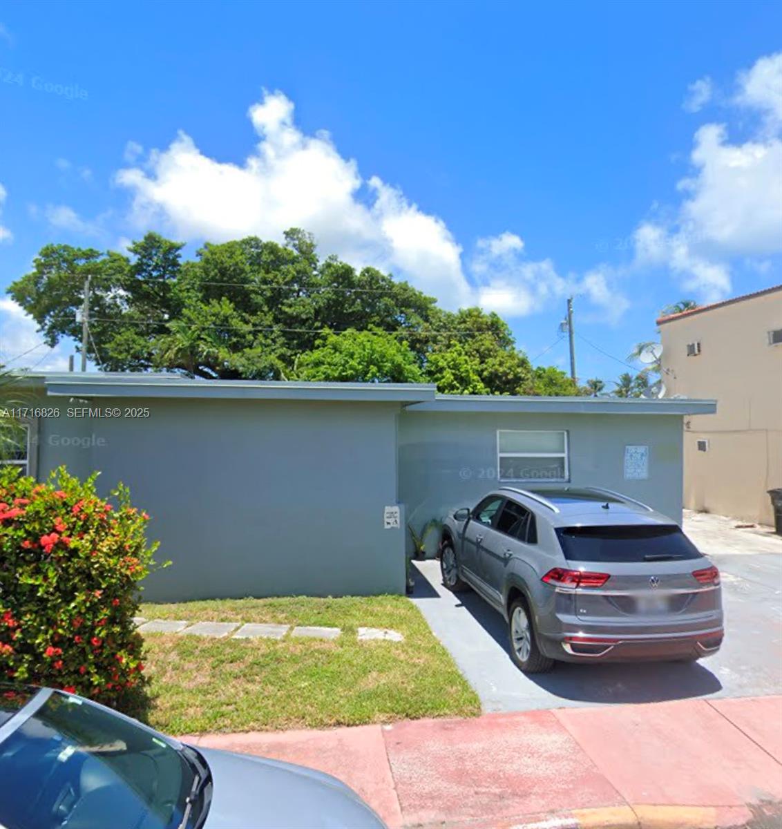 733 81st Street Property Photo 2