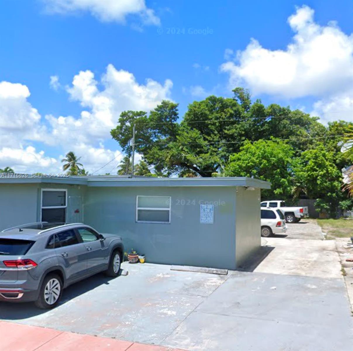 733 81st Street Property Photo 3