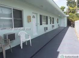 733 81st Street Property Photo 4