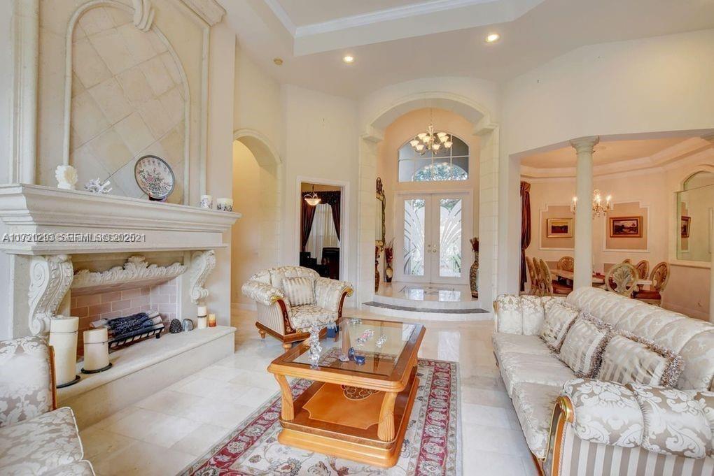 6139 Via Venetia S Property Photo 5