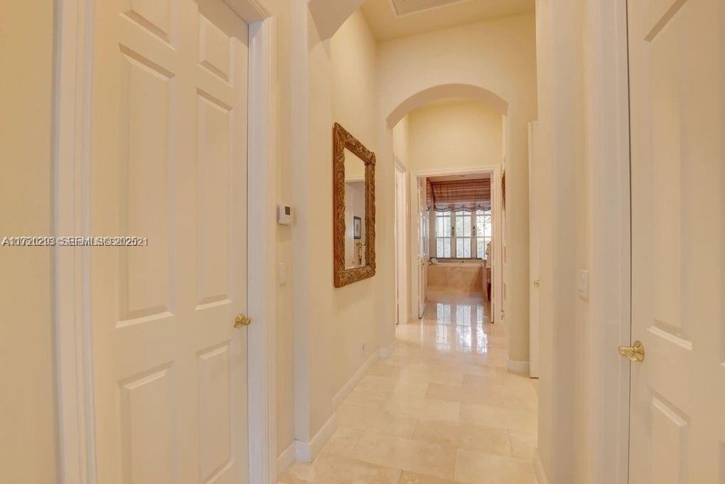 6139 Via Venetia S Property Photo 7
