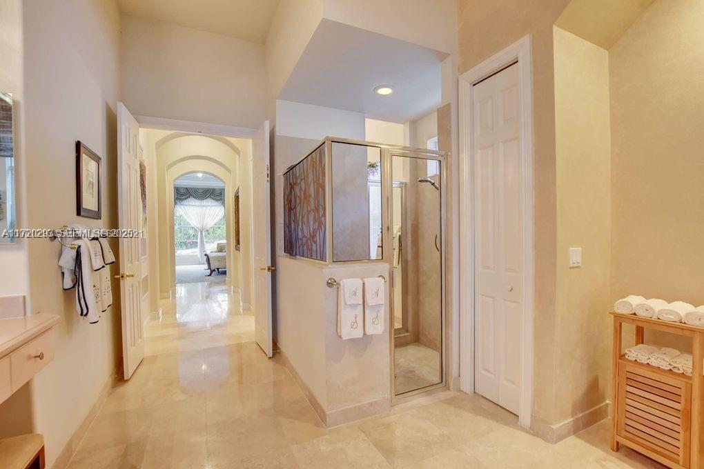 6139 Via Venetia S Property Photo 10