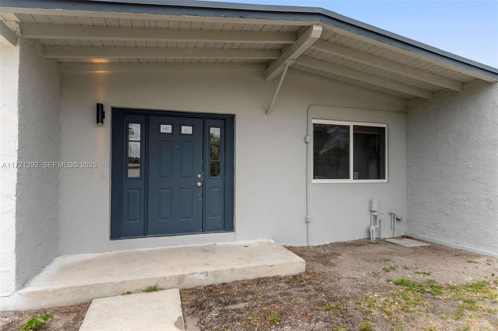 1560 NE 42nd Court