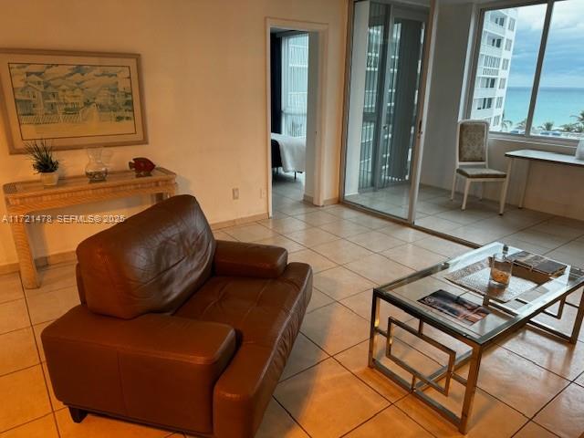 5401 Collins Avenue 430 Property Photo 24