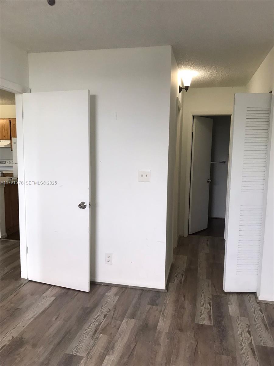 2701 Riverside Drive 515-b Property Photo 9