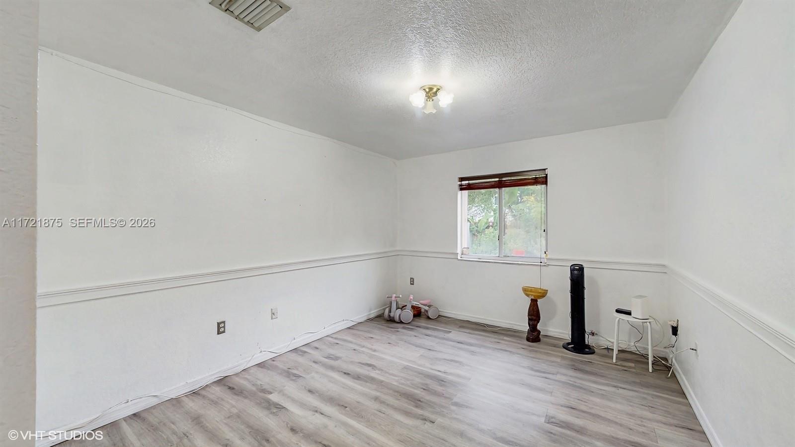 5323 Nw 109th Court Property Photo 9