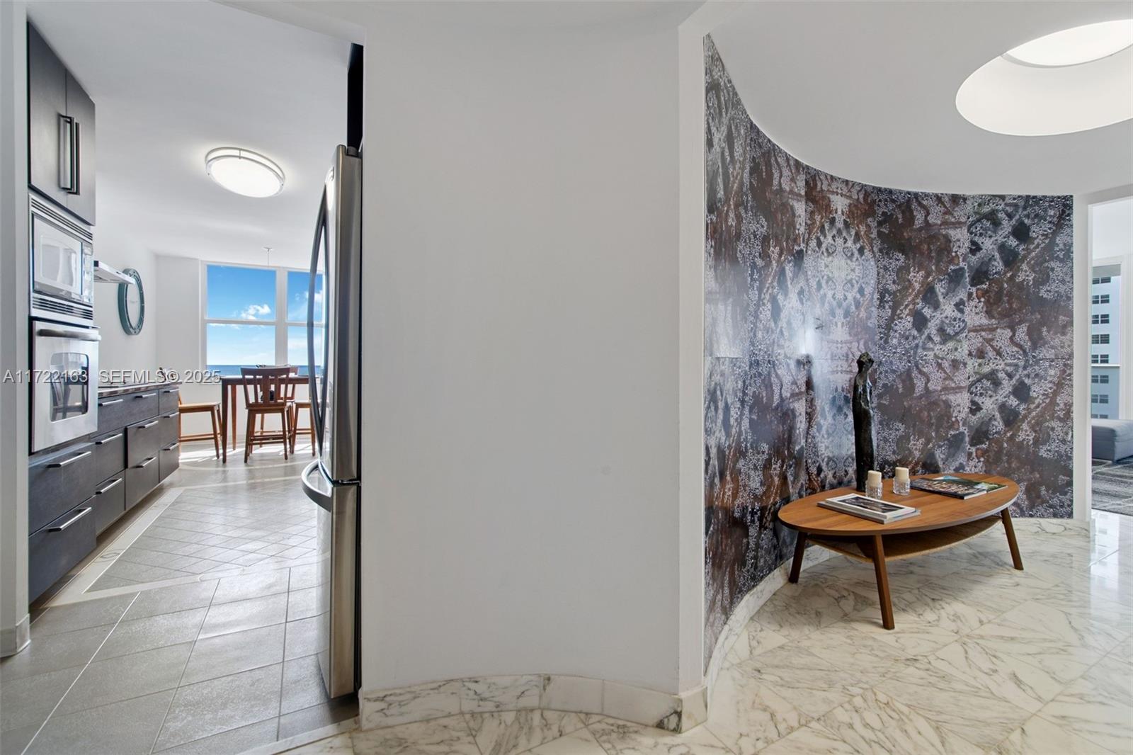 2751 S Ocean Drive 505n Property Photo 3