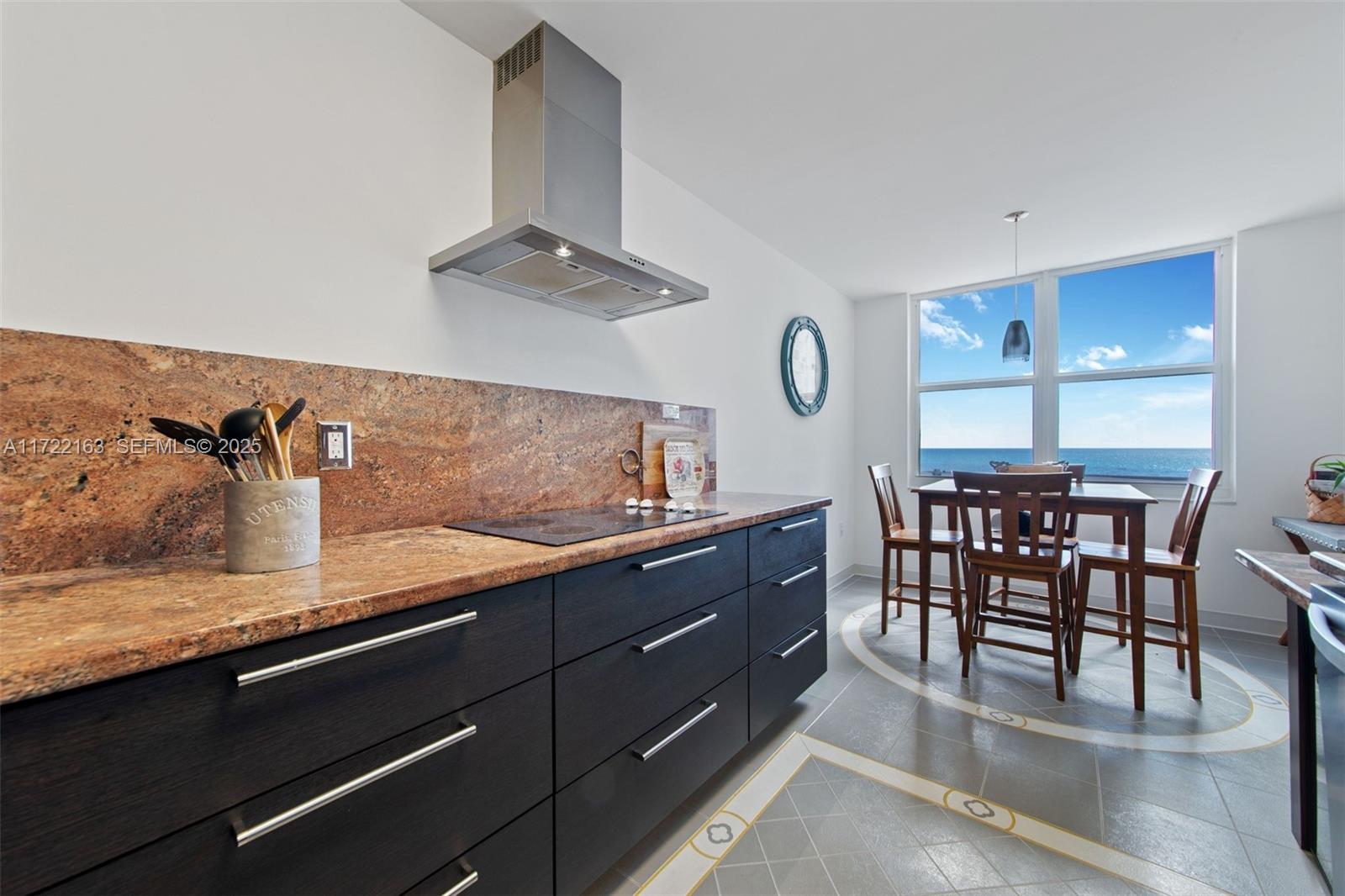 2751 S Ocean Drive 505n Property Photo 8