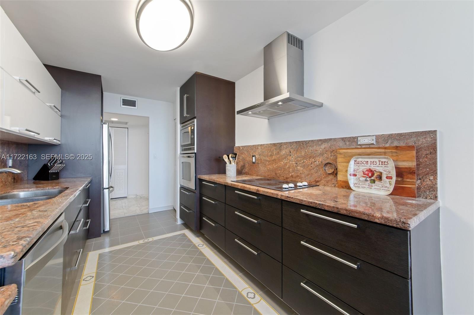 2751 S Ocean Drive 505n Property Photo 10