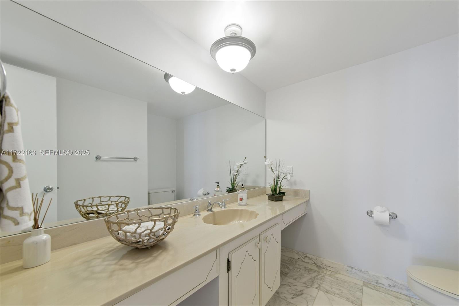 2751 S Ocean Drive 505n Property Photo 19