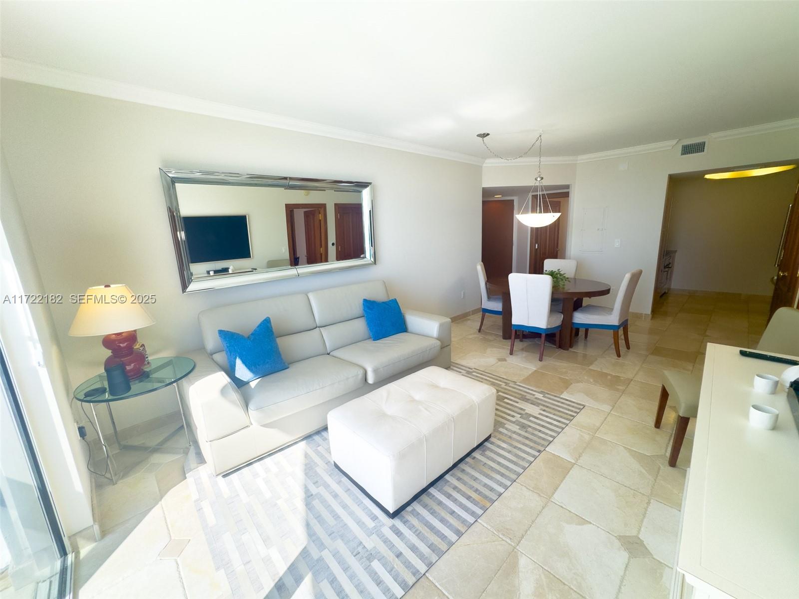 6365 Collins Avenue 1506 Property Photo 2