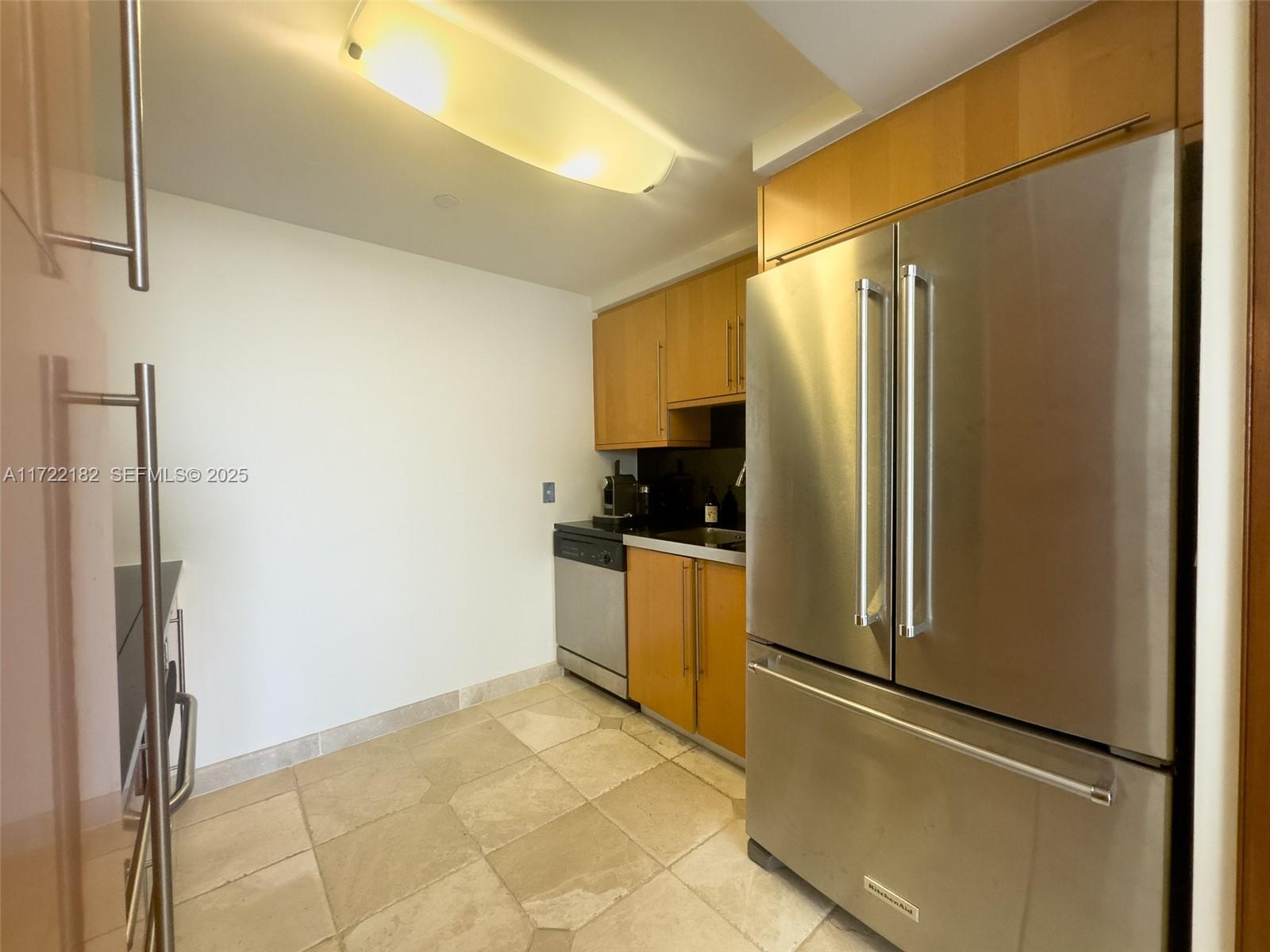 6365 Collins Avenue 1506 Property Photo 6