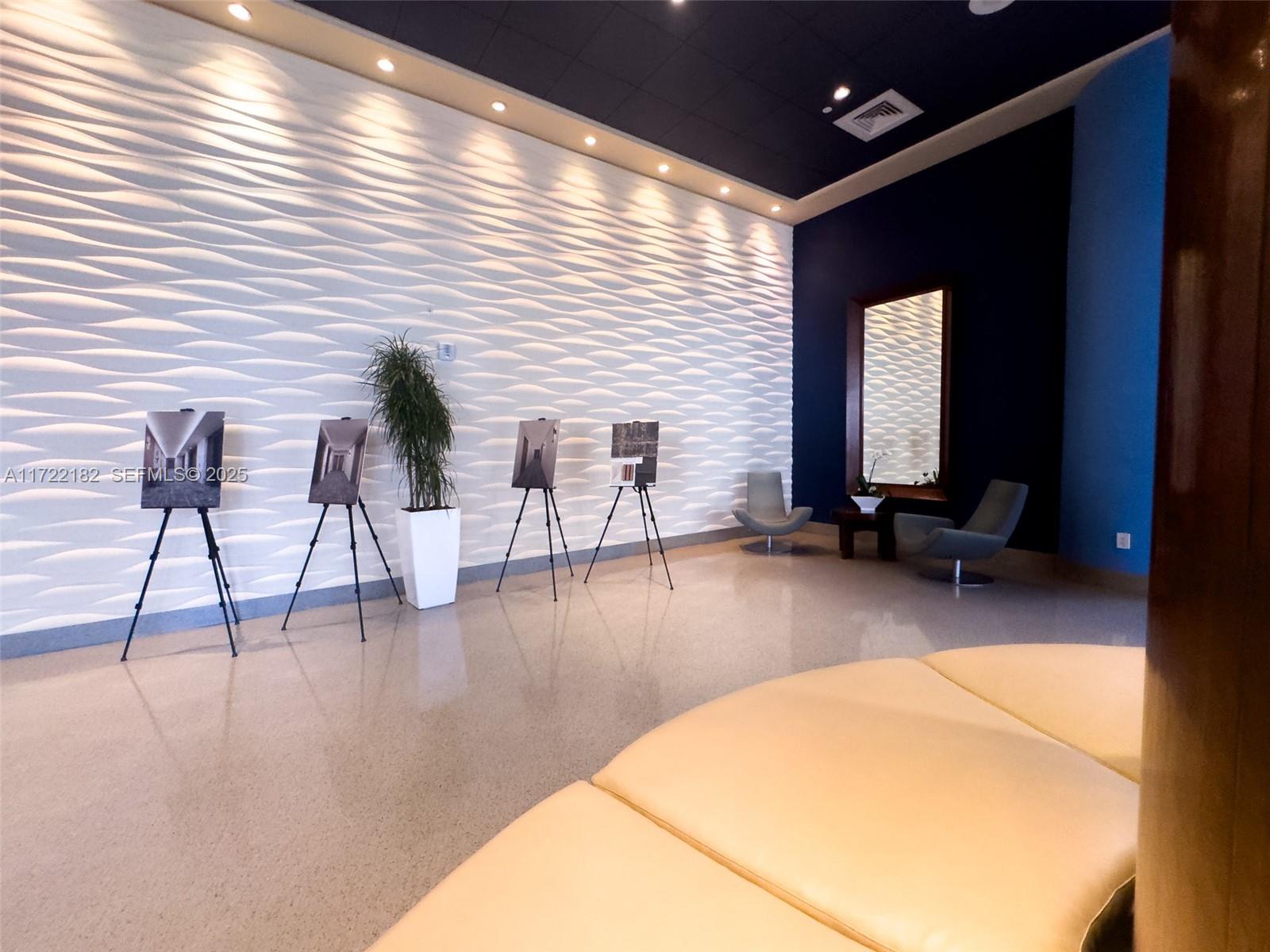 6365 Collins Avenue 1506 Property Photo 25