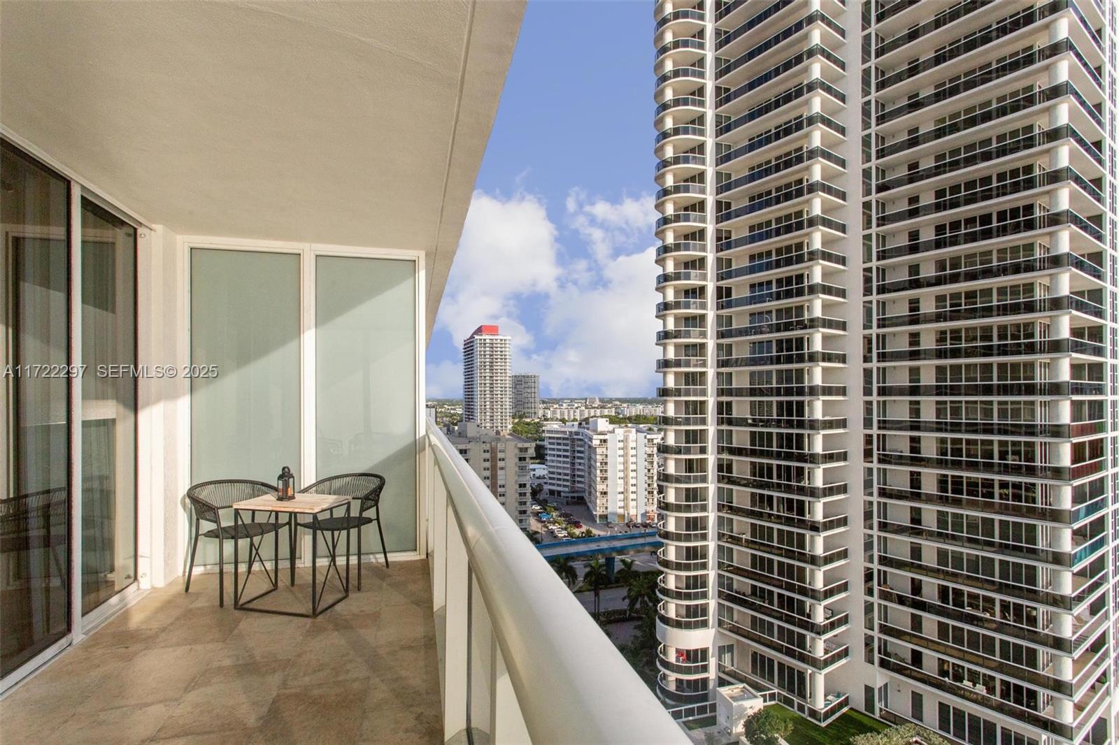 1830 S Ocean Drive 1712 Property Photo 9
