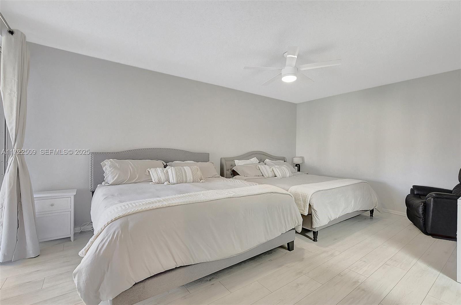 A11722509 Property Photo 16