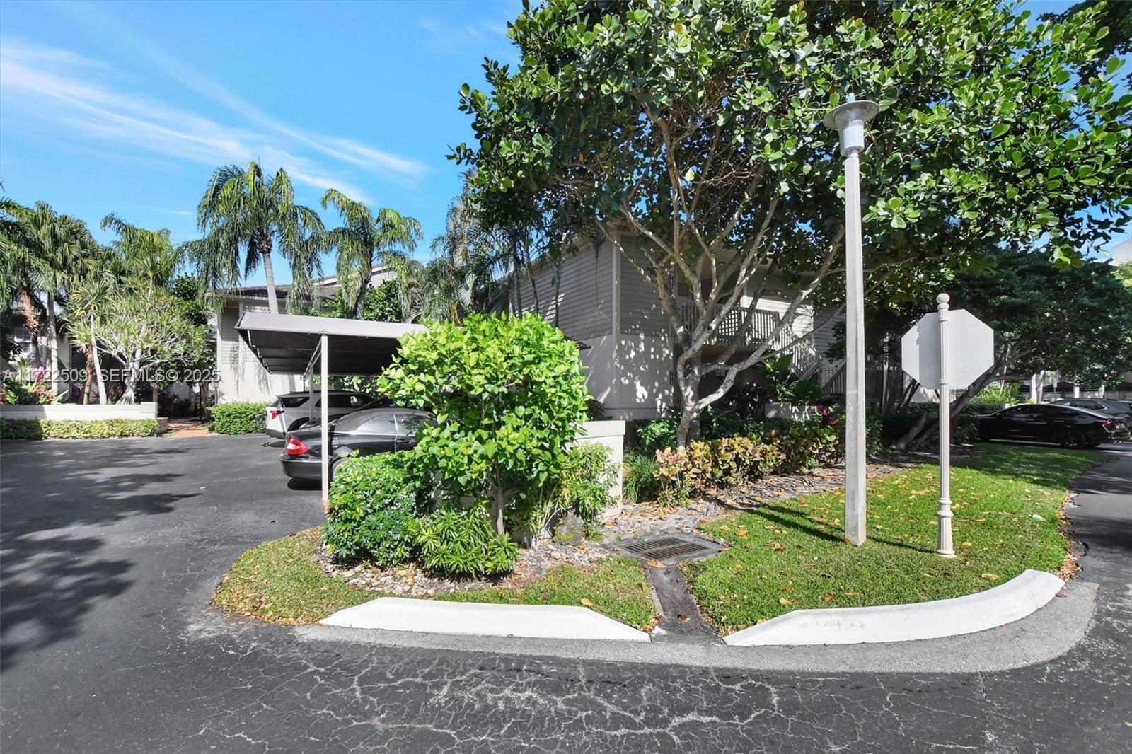 A11722509 Property Photo 32