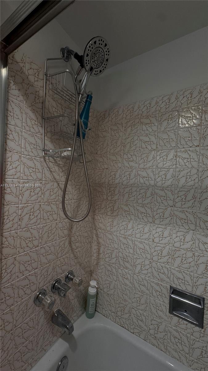 1825 S Ocean Drive 506 Property Photo 13