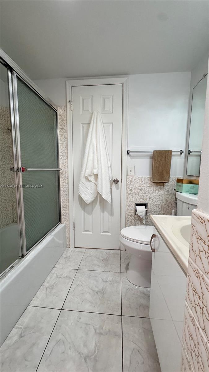 1825 S Ocean Drive 506 Property Photo 15