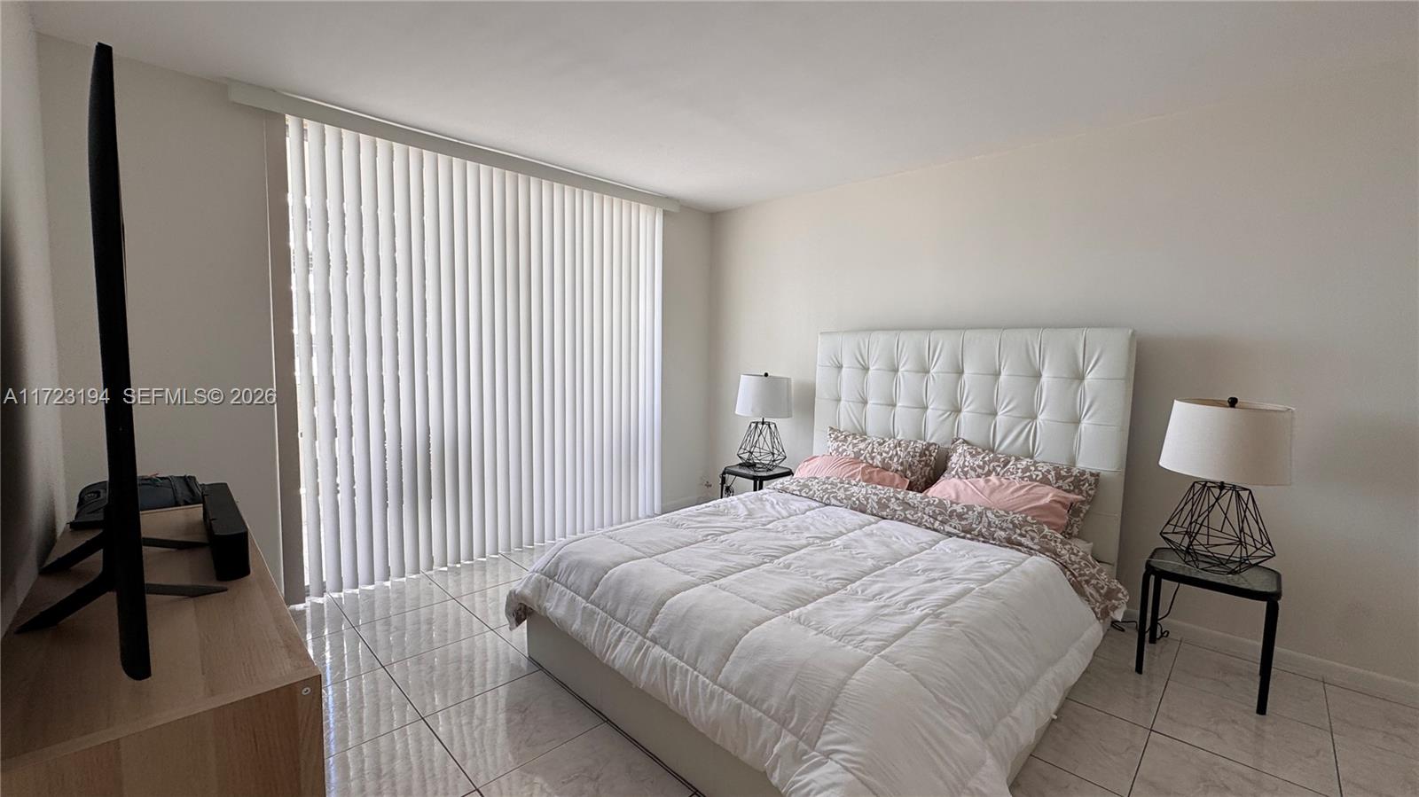 1825 S Ocean Drive 506 Property Photo 20