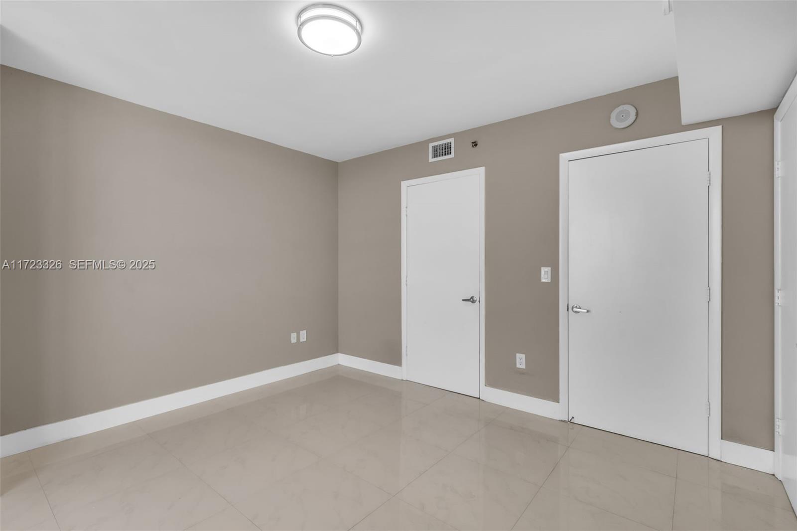 50 Biscayne Boulevard 4208 Property Photo 19