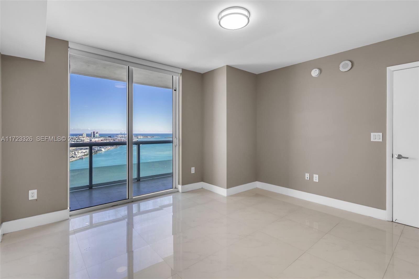 50 Biscayne Boulevard 4208 Property Photo 19