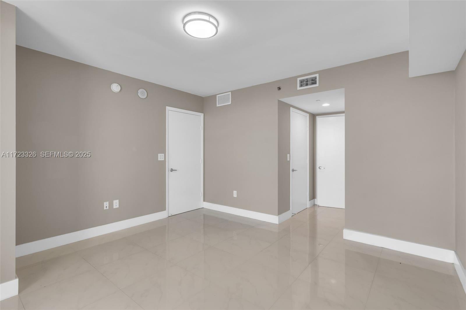 50 Biscayne Boulevard 4208 Property Photo 20
