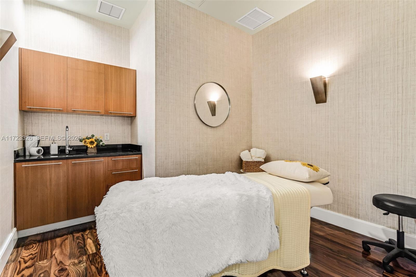 50 Biscayne Boulevard 4208 Property Photo 41