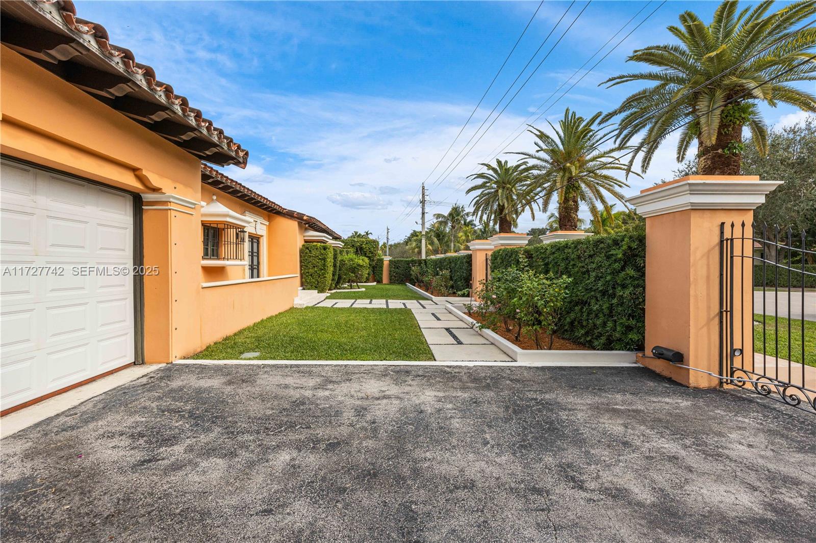 1181 S Alhambra Circle Property Photo 37
