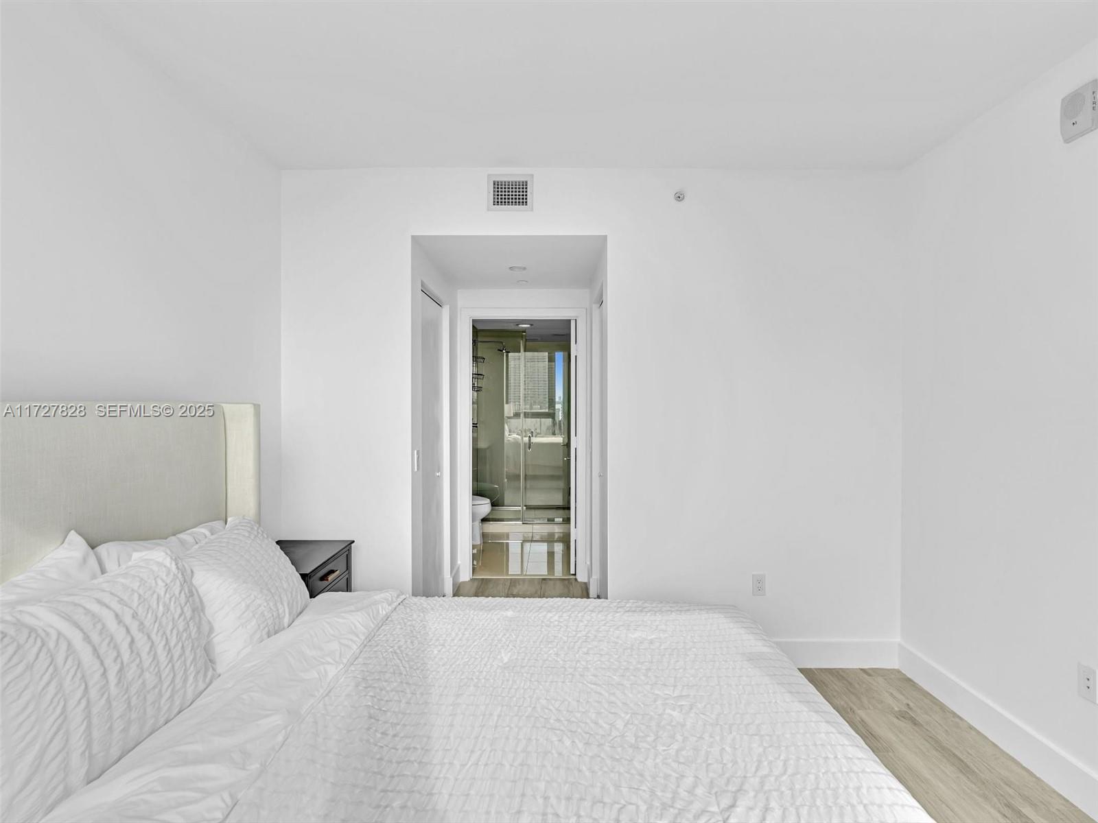 121 Ne 34th Street 1005 Property Photo 22